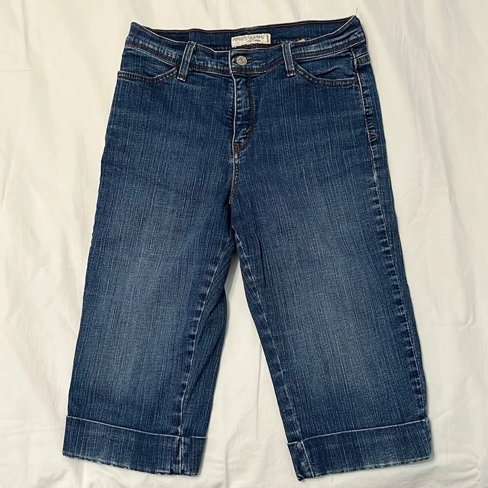 Women’s SZ 10P Levi’s 512 Perfectly Slimming